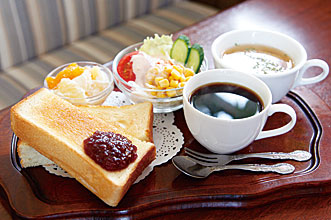 モーニングセット 480円 玄米 or トースト